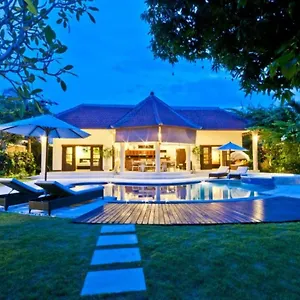 Mango - 3 Bedroom In Villa Seminyak (Bali)